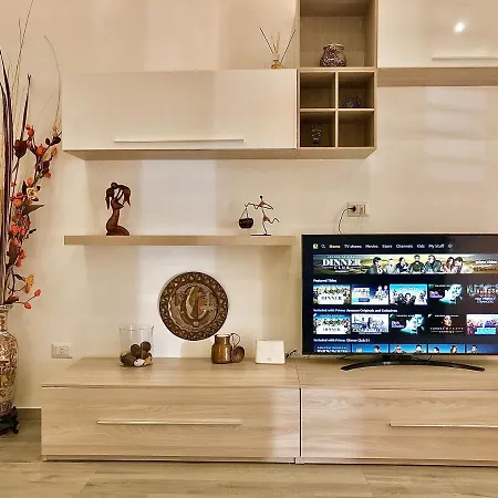 Stazione - Moderno - Netflix & Amazon Prime Video Apartment